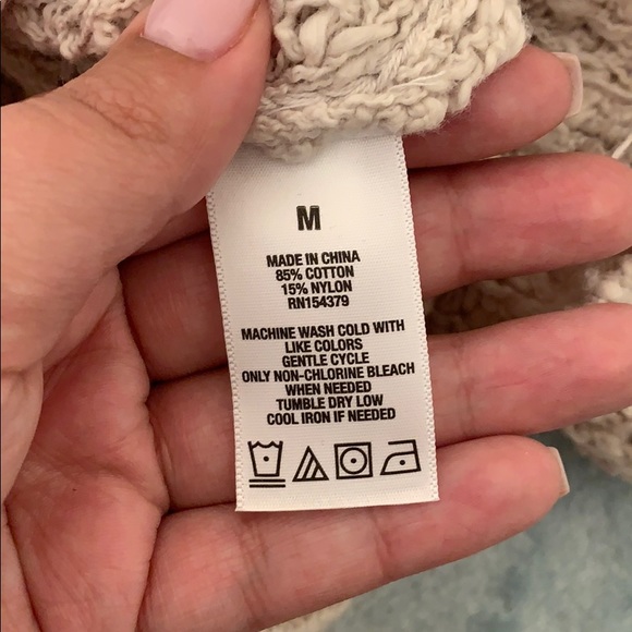 Cropped knit sweater - Picture 4 of 4